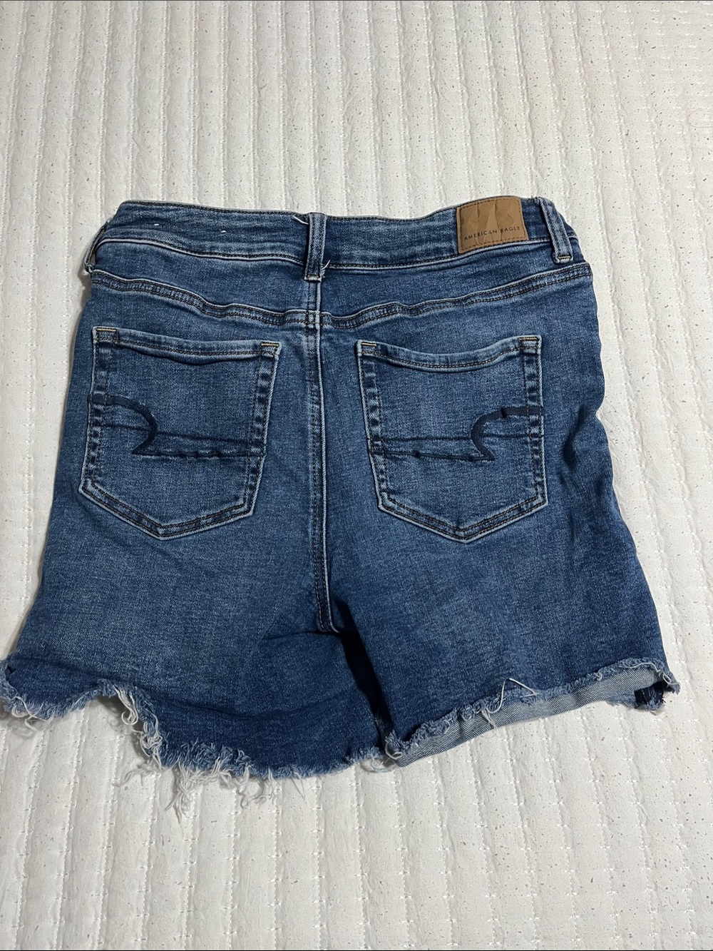 American Eagle Outfitters Medium Blue Distressed Denim Shorts - Picture 4 of 4